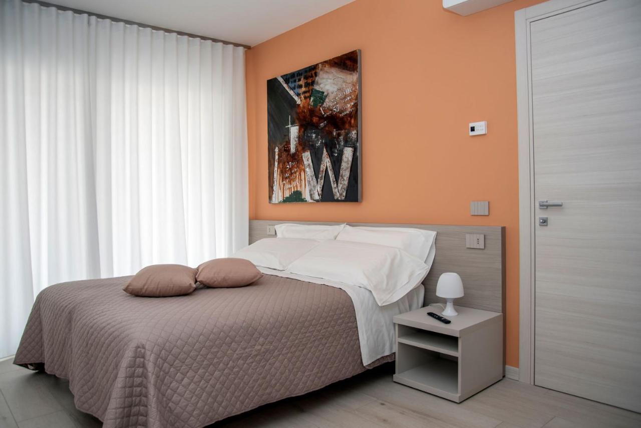 Camelot Red - Appartamenti Verona Exteriör bild