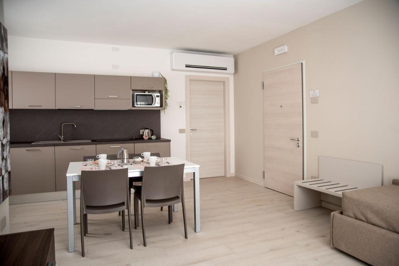 Camelot Red - Appartamenti Verona Exteriör bild