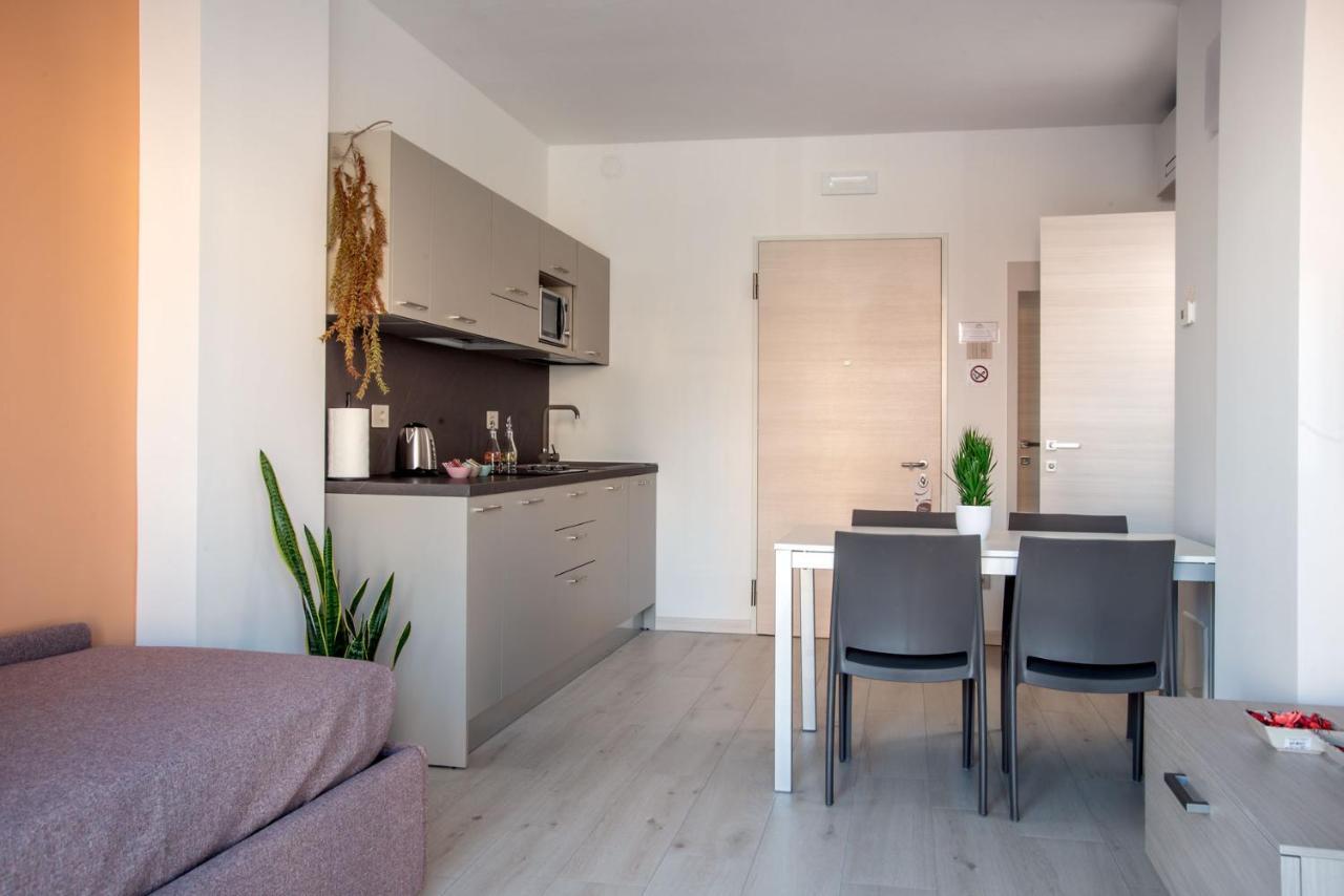 Camelot Red - Appartamenti Verona Exteriör bild