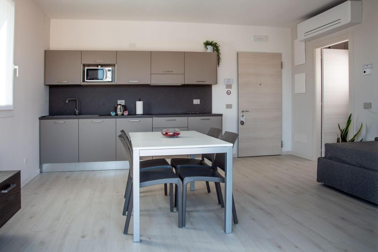 Camelot Red - Appartamenti Verona Exteriör bild